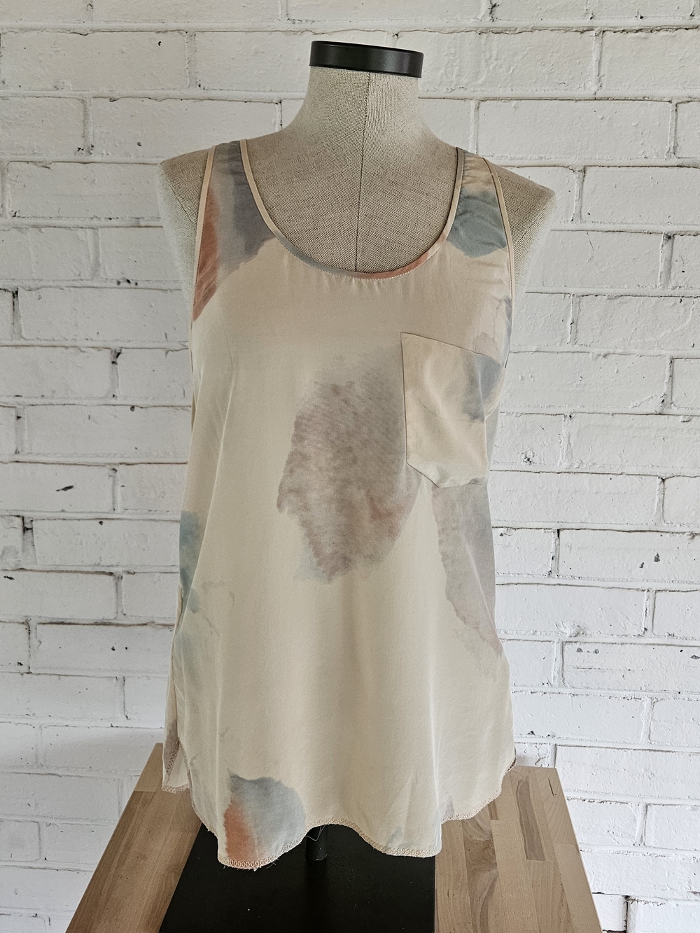 Wilfred By Aritzia 100% Silk Watercolor Pocket Tank